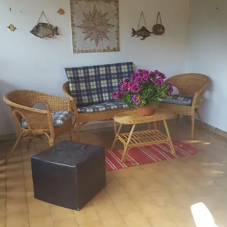 Trecento Passi Dal Mare Villa *