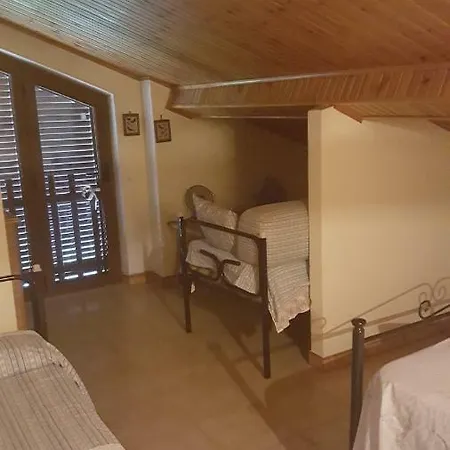 Trecento Passi Dal Mare Villa *